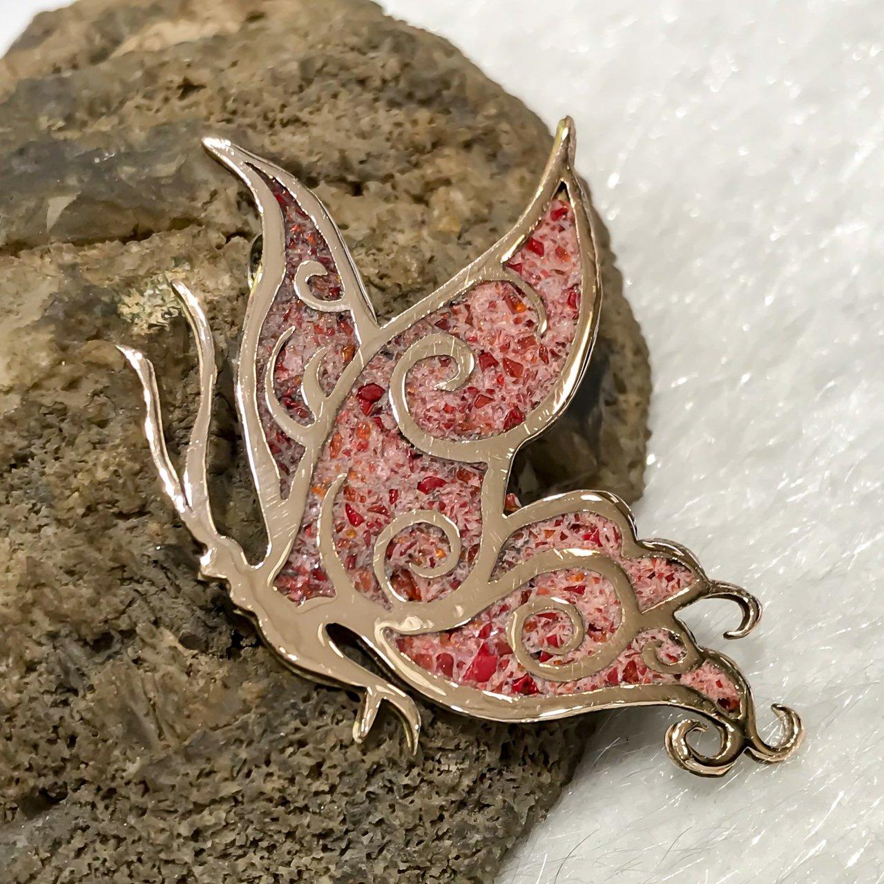 

Аутентичное ожерелье с бабочкой из красного коралла Mosaic Art