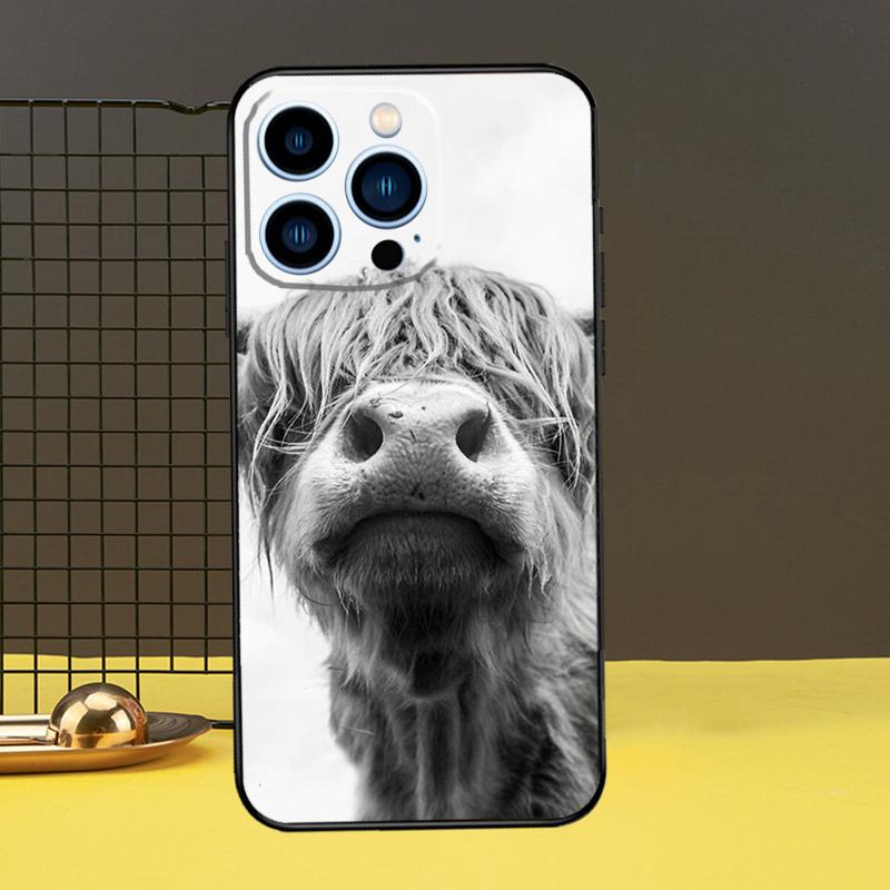 Highland Cows Phone Case For iPhone 15 14 13 12 11 Pro Max X XR XS Max 7 8 Plus 12 13 Mini Back Cover