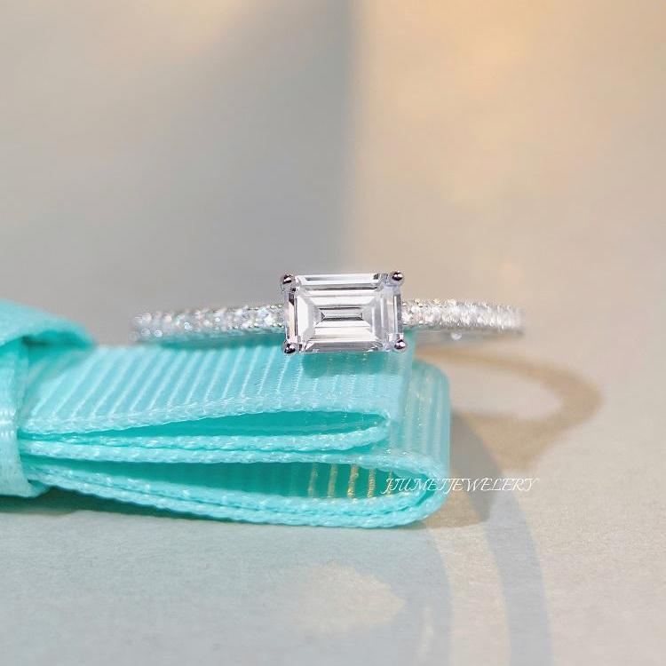 S925 Sterling Silver Emerald & Diamond Ring for Women - Simple, High-End Square Design