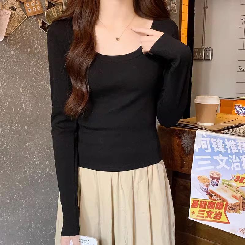 Retro U-ringad långärmad T-shirt för kvinnor höst och vinter ny stor urringning enkel och mångsidig hot girl kort nyckelbensbas-topp