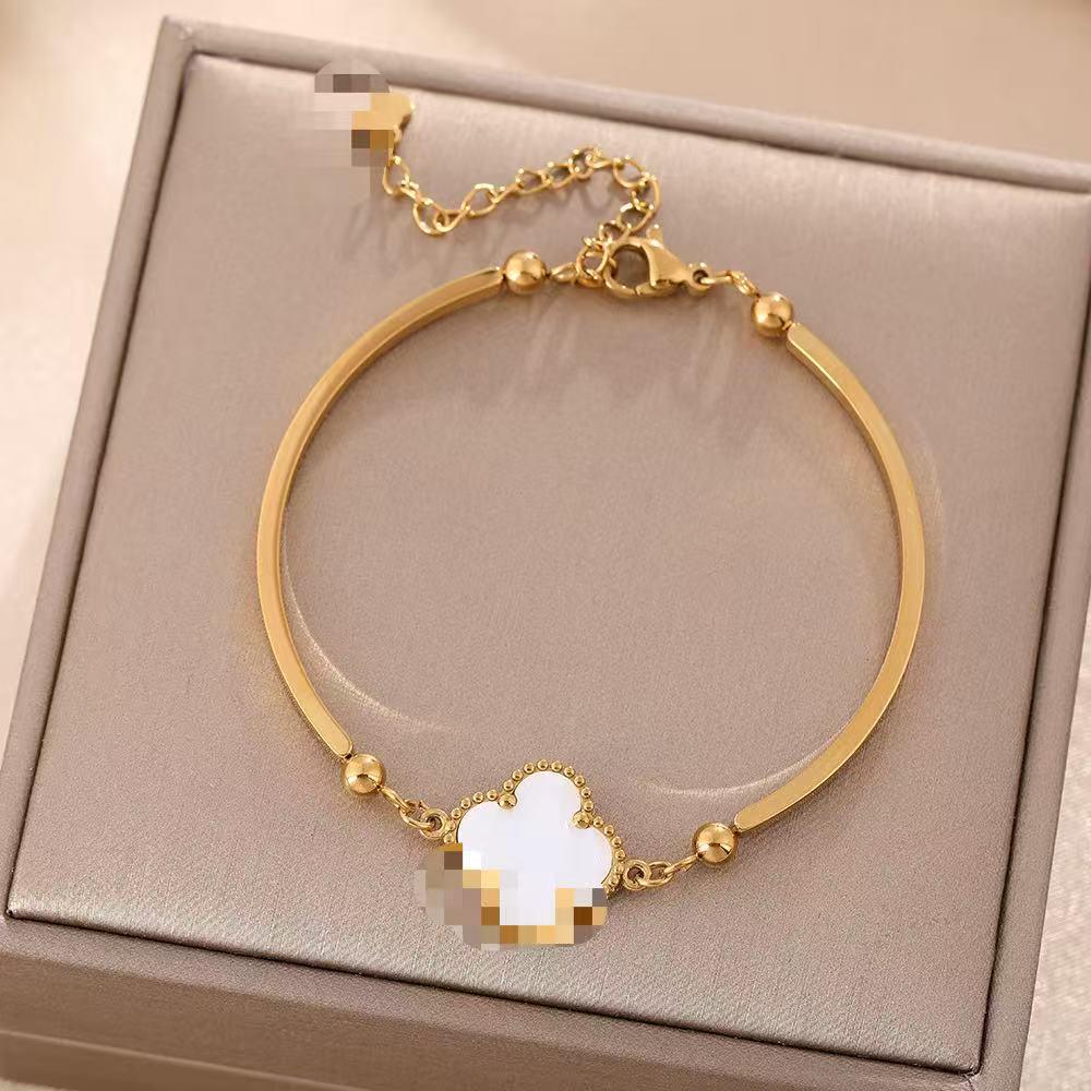 Luxe Titanium Staal Vierbladig Klaver Armband in Koreaanse Stijl met Ingelegde Diamanten voor Vrouwen - Kleurvast