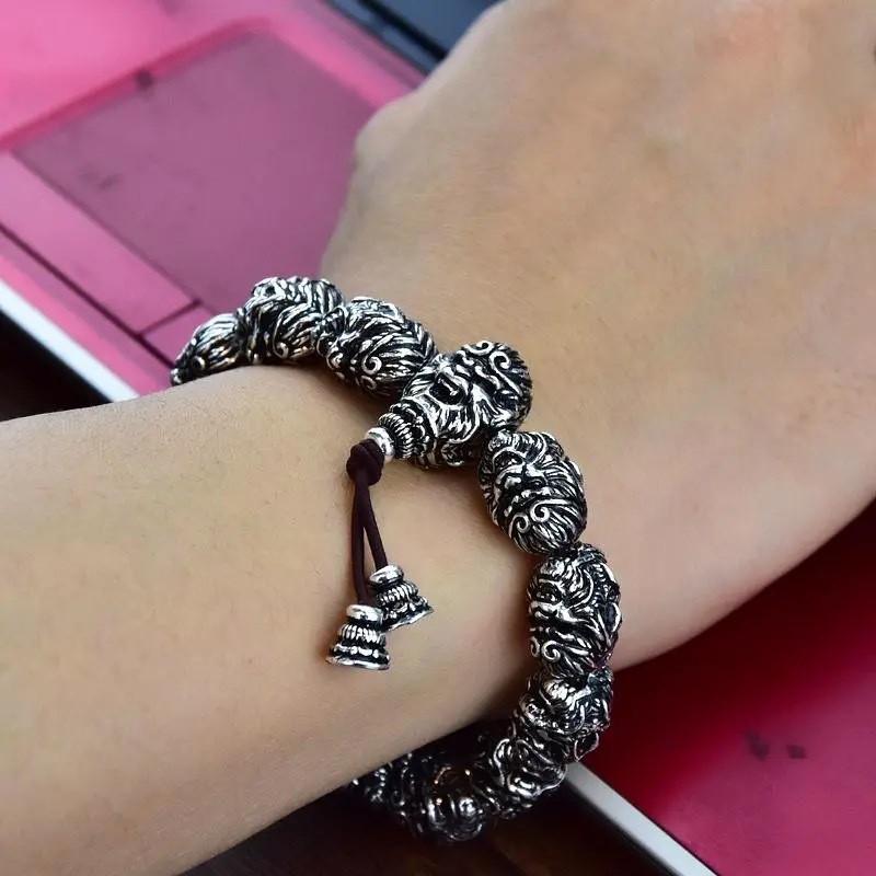 Wukong Armband im Retro-Stil Ganzmetalldesign Perfekt für Heim- und Bürodekor
