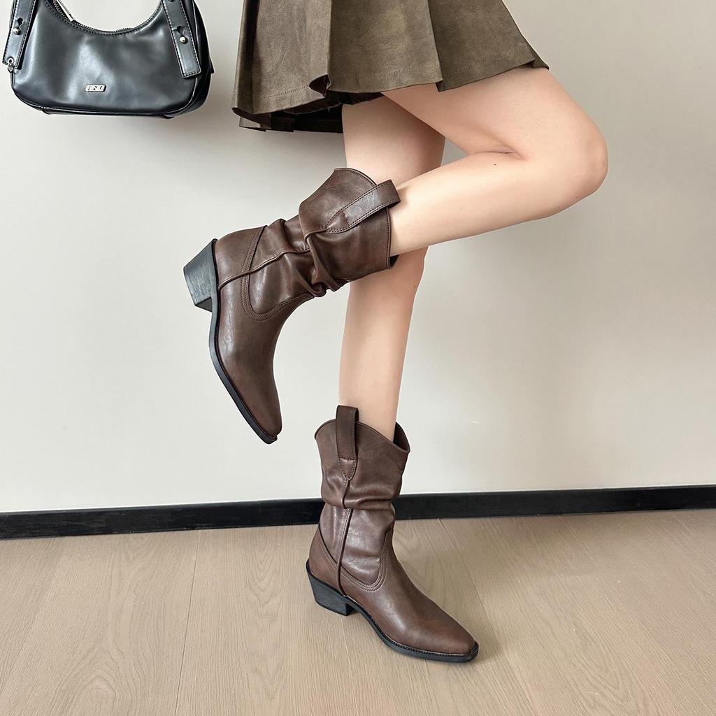 Stiefel im Scheunenstil, mittelhoch, Reitstiefel: Melaard Klobiger Absatz, Spitze Zehenpartie, Retro Slouchy Slip-On Stiefeletten