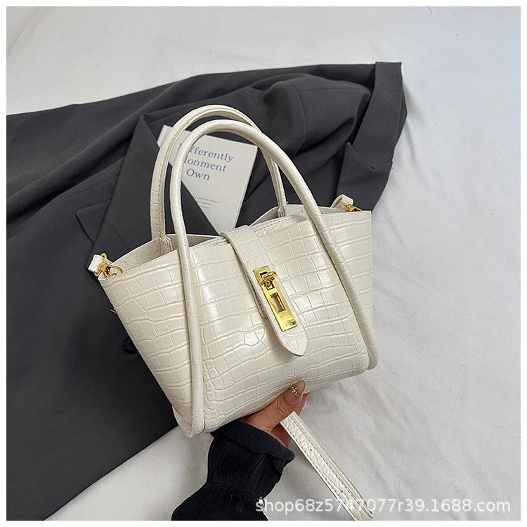 Crocodile pattern mother and child personalized commuter portable bucket bag 2025 new fashion casual simple shoulder bag crossbody women's bag