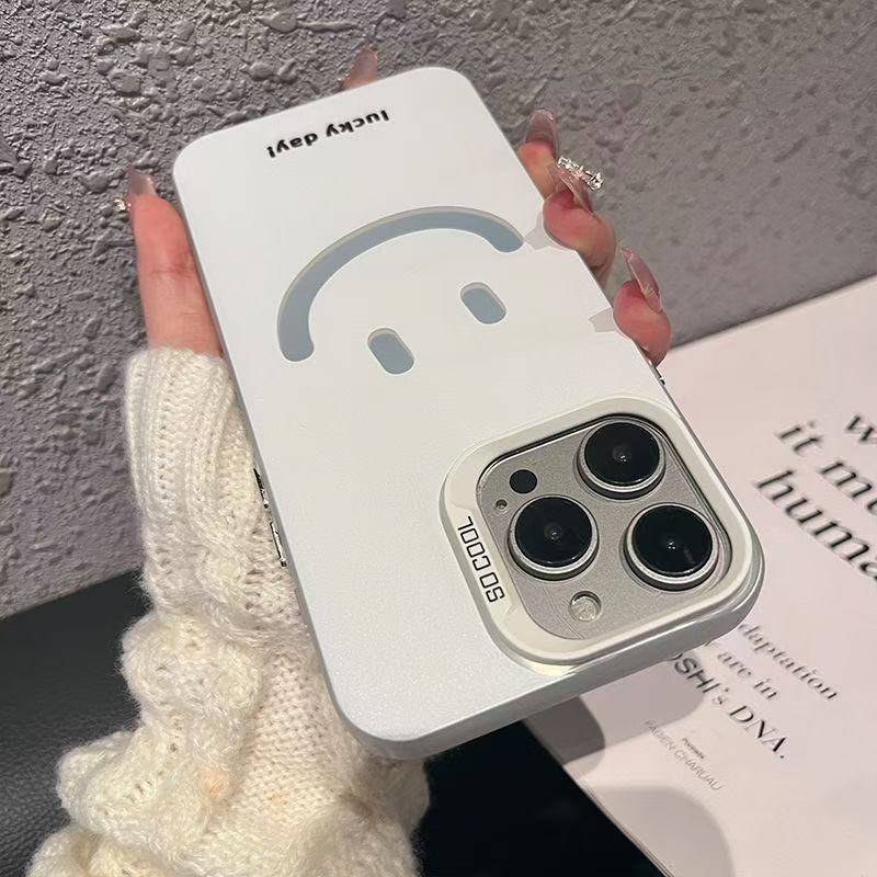 The new simple smiley face is suitable for iphone17 mobile phone case Apple 15promax/16 Europe and America 13pro12/11x.