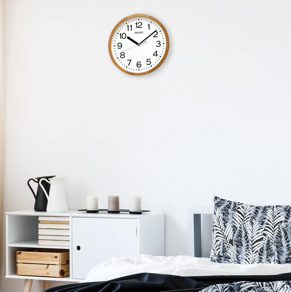 Seiko Clock Analog Wall Natural Wood 30 x Diameter KX249B, Radio-Controlled Clock, Frame, 4.7cm