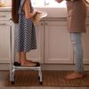 Stufe mit Haltegriff - Sichere Trittstufe - Badezimmer-Einstiegsstufe - Plattform & Rutschfeste Pads - Verzinkter Stahl