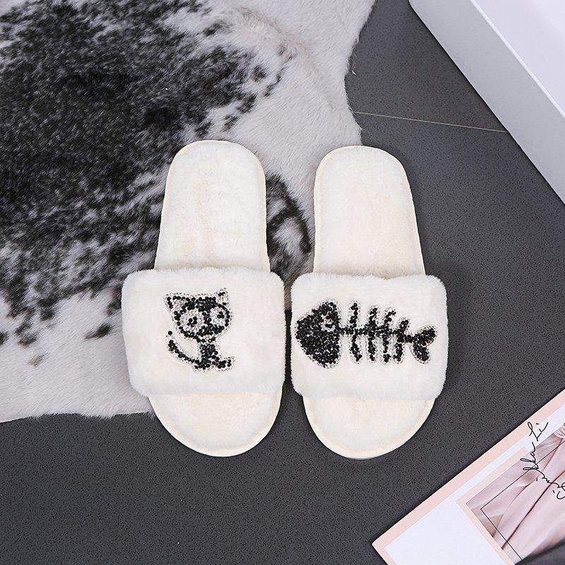 Fashion Fashion Crystal Cartoon Cat Fur Slippers Women Comfort Faux Fur Cotton Slippers Woman Winter Open Toe House Plush Slides Mujer