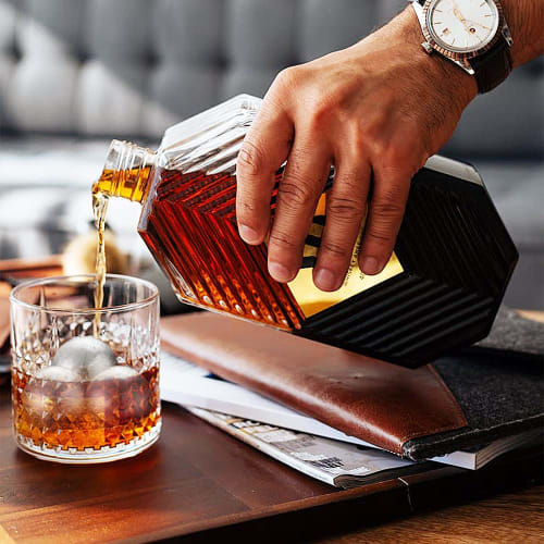 Set of 4 Round Whiskey Stones, 25mm Round, Reusable Stainless Steel Ice Cubes, Golf Balls, Whiskey Stones, Metal Ice Balls, Scotch Gift Set for Red Wi