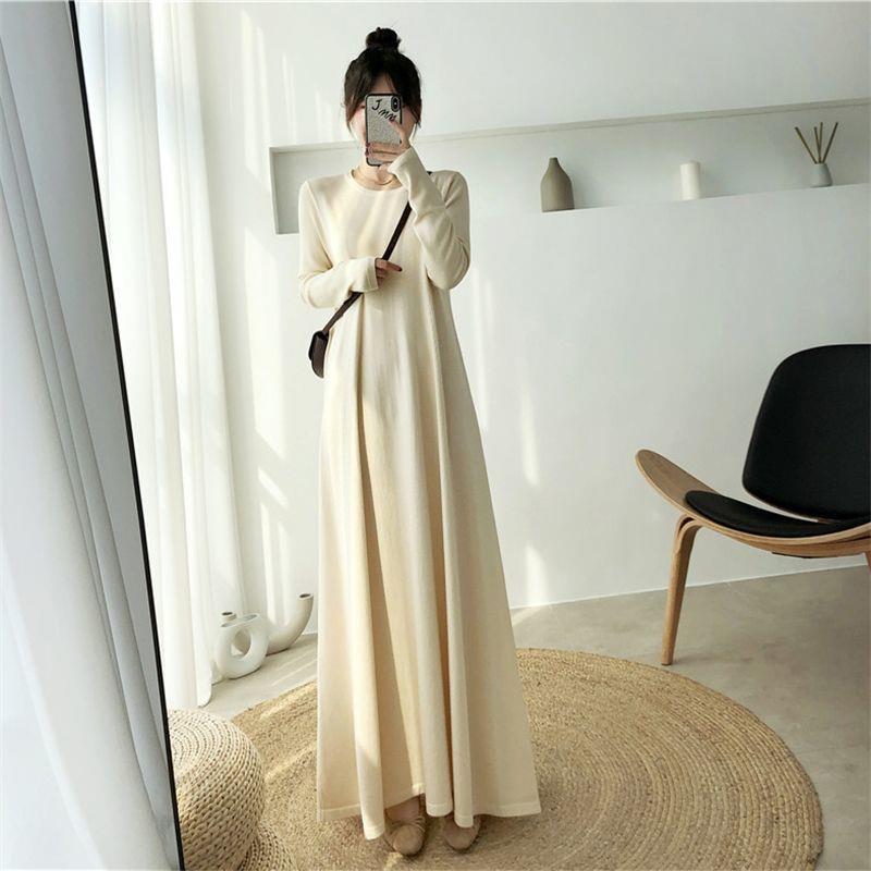 Versatile Solid Color Long-Sleeved Dress - Autumn/Winter Loose Fit with a Design Focus