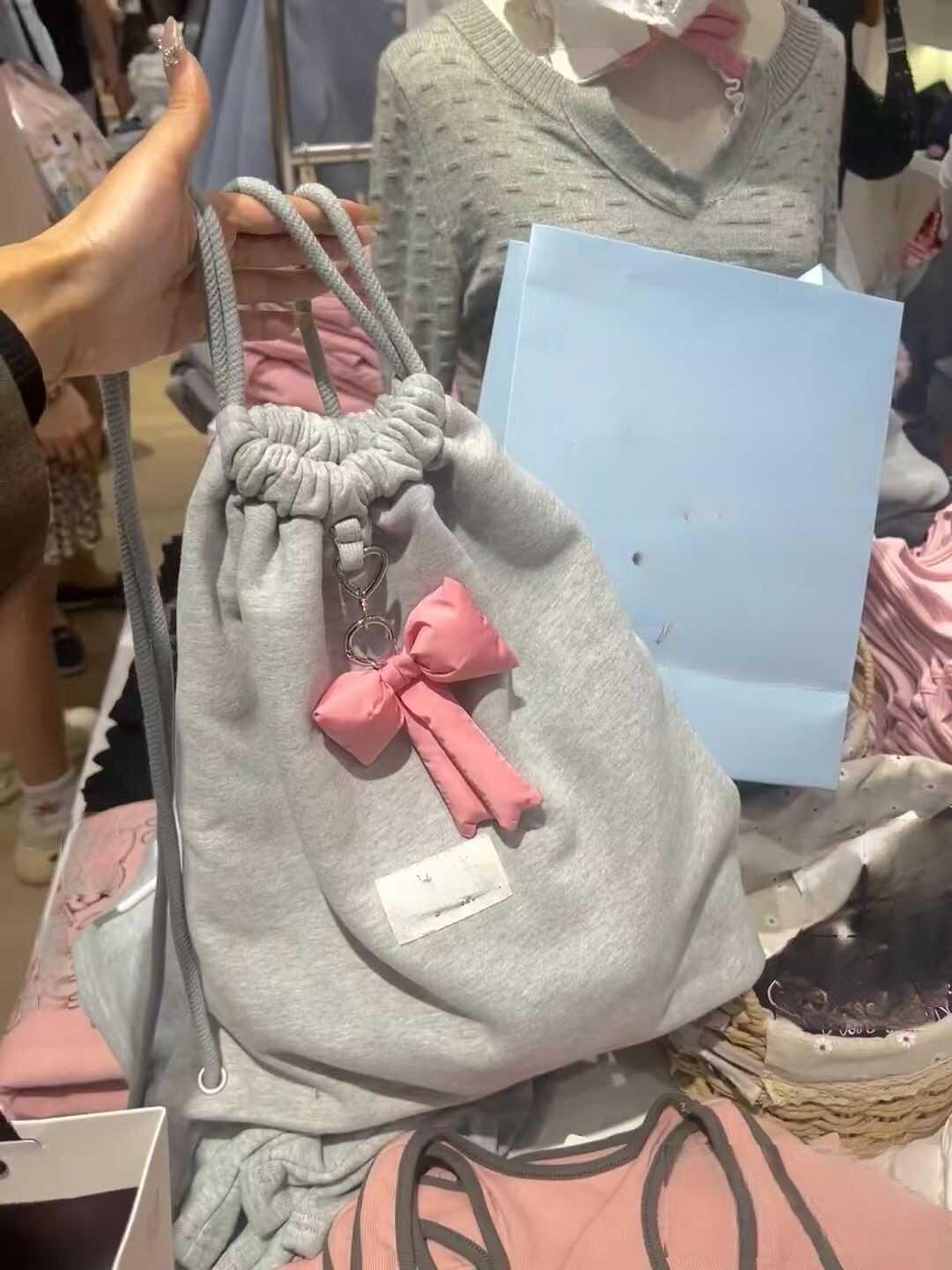 

Женский весенне-летний повседневный рюкзак с бантом и кулиской - корейский универсальный спортивный стиль