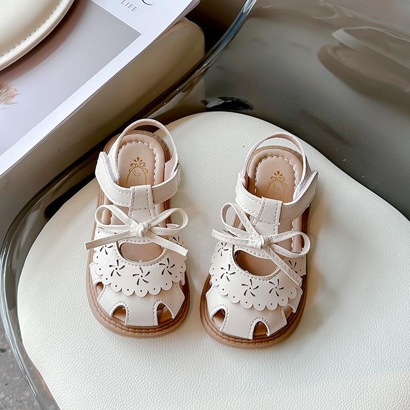 Fashion girls' sandals summer new girls' princess shoe anti slip girls' shoe versatile kids sandals soft soled children's shoes