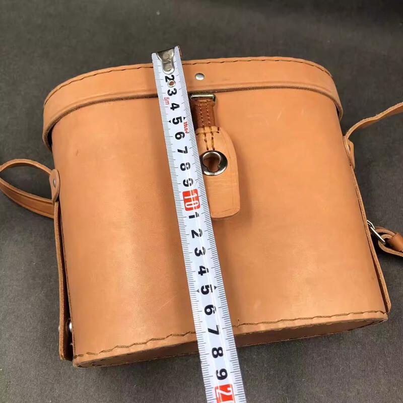 Schutzhülle aus Leder für Fernglas