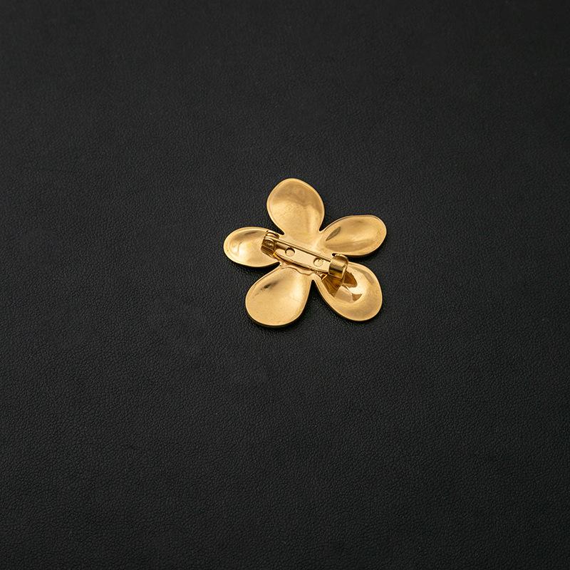 Übertriebene Blütenbrosche, Personalisierte Einfache Commuter-Stil Blume Kleidung Accessoires Brosche