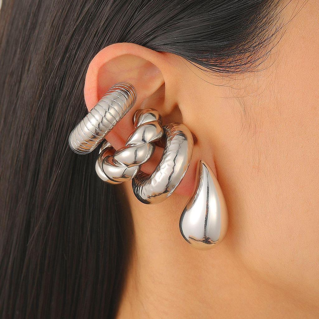 Chic European & American Oval Hollow Electroplated Ear Clip Earrings