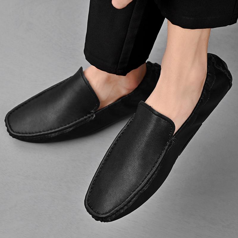 Fashion 2025 New Fashion Men Loafers Korean Style Soft Leather Slip On Shoes Man Casual Lazy Shoe Boat Shoes Elastic Large Size 48