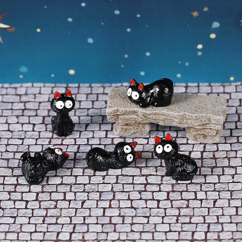 Halloween Cute Black Cat Resin Figurine for Micro Landscape and Cartoon Decor