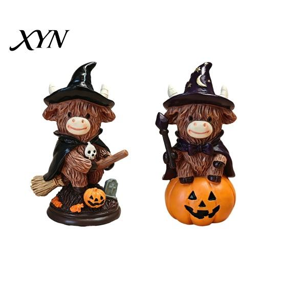 Festive Halloween Prop Highland Cow Figurine, Witch Pumpkin Skull Statue, Resin Scottish Small Desk Ornament for Calf Lovers, Shelf, Tiered