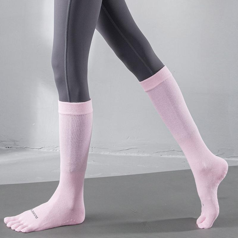 Pilates-Yoga-Socken für Damen, einfarbig, Baumwolle, Kniestrümpfe, professionelle, rutschfeste Fünf-Zehen-Socken für den Innenbereich, Bodentanz, Sportsocken