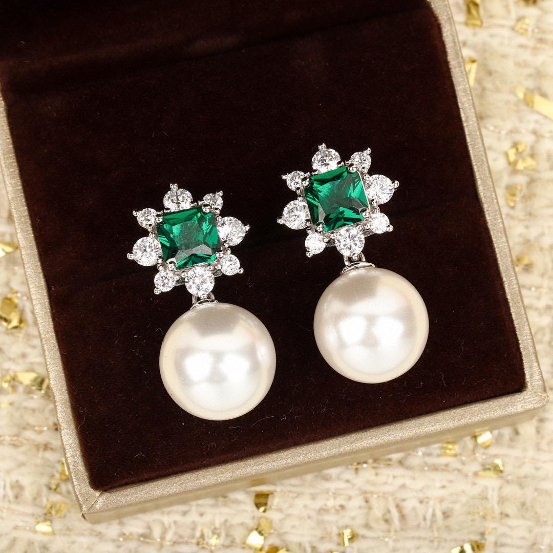 

New Hot Brand Vintage Diamond Earrings for Women Luxury Jewelry Fashion Pure 925 Silver Designer Eardrop Lady Stud Earrings зелёный