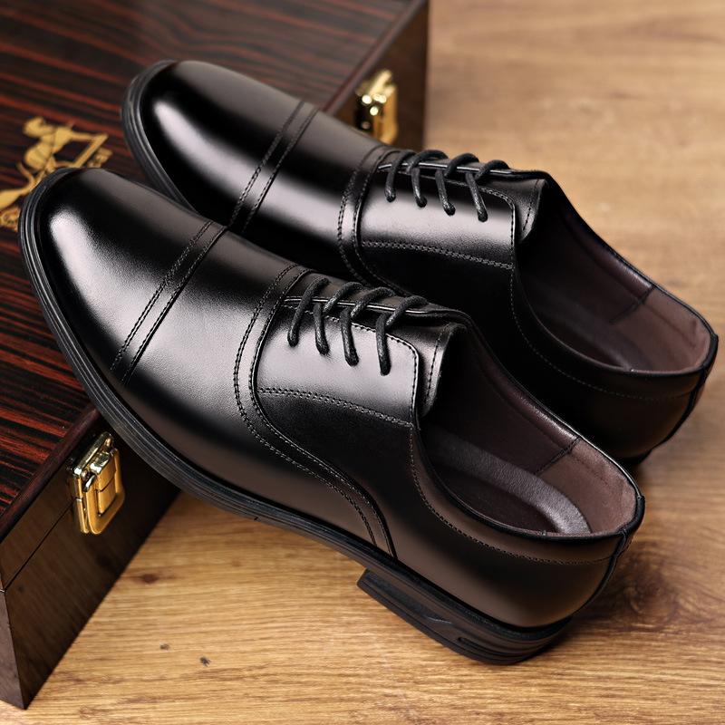 Men'S Leather Shoes Leather Breathable Business Dress Three Joint Men'S Shoes Leather Shoes Versatile Non-Slip Soft-Soled Shoes Men
