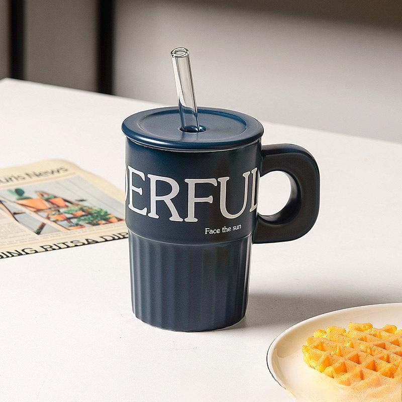 

Простая английская кружка с крышкой и соломинкой, высококачественная керамическая кружка для девочек, чашка для воды, сувенир для пары 480ml