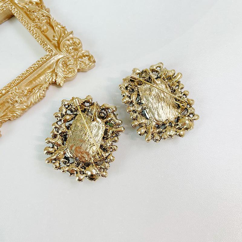 Europäische & Amerikanische Retro Perlen Strass Brosche - Luxus Mode Accessoire Anstecknadel