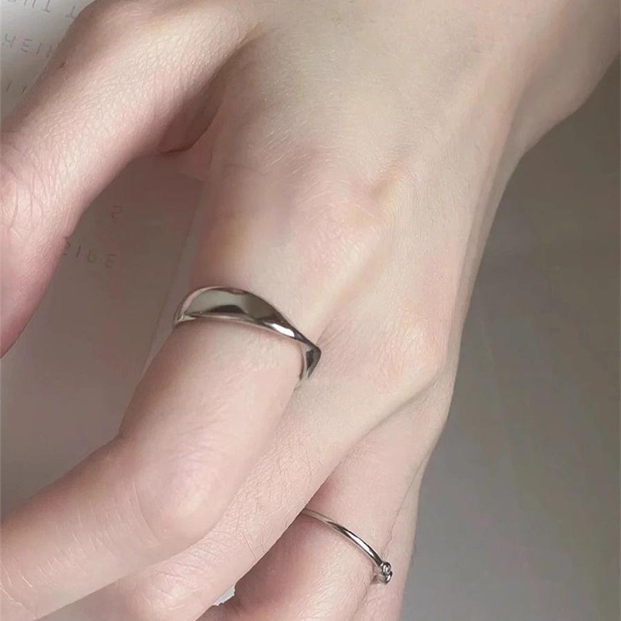 S925 Sterling Silver Mobius Ring Minimalist Cold Wind Niche Open Ring Tide