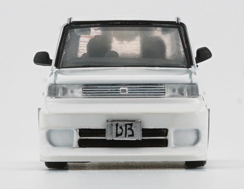 BM CREATIONS Toyota 2000 bB White LHD Finished Product 1/64
