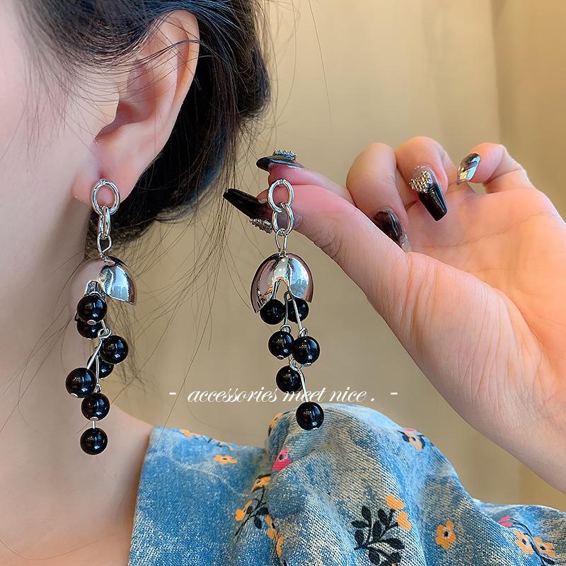 Würziges Mädchen Ohrklemme & Ohrstecker Set: Nischen-Kalter Stil für Frauen, Herbst/Winter 2023