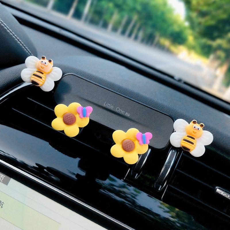 Car Phone Holder 2022 New Model Cute Cartoon Car Air Vent Decoration Navigation Support for Girls