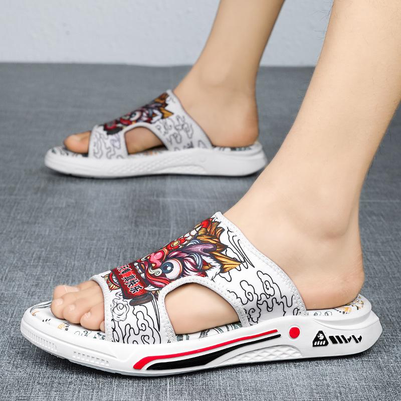 Fashion Summer Youth Slippers Men Unique Design High Quality Slippers Non Slip Outside Flip Flops Thick Soled Toe Sandals