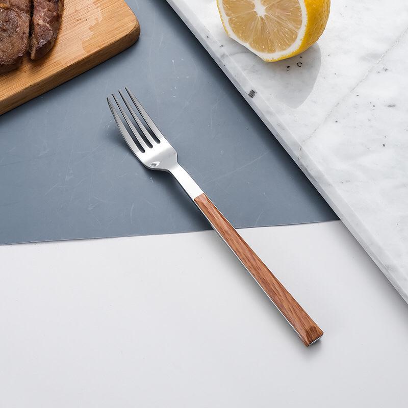 Ins tableware Internet celebrity 304 stainless steel knife and fork imitation wood grain handle steak knife and fork gift box set dessert spoon