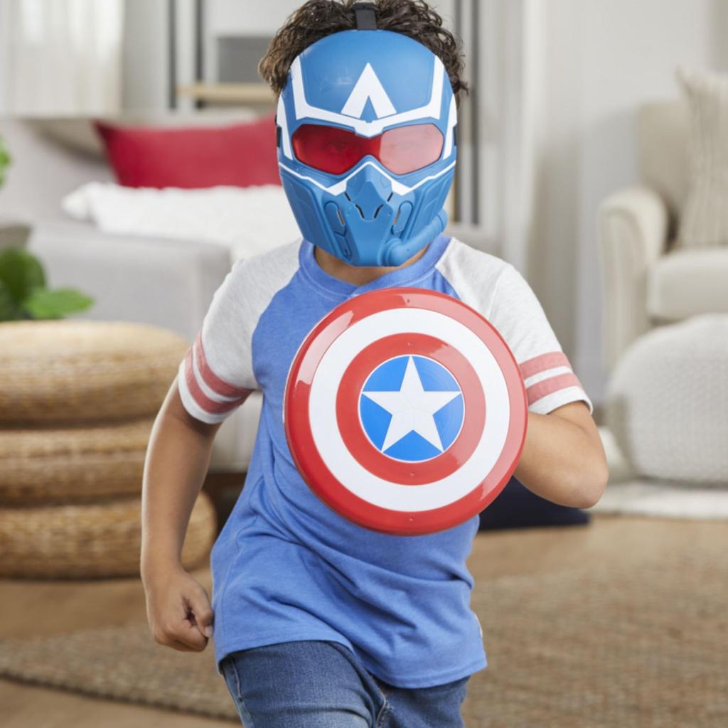 Hasbro Marvel Captain America: Brave New World Roleplay Set with Mask, Shield, and Gauntlet, Superhero Toy for Kids, Ages 5 and Up, F9305, Authentic