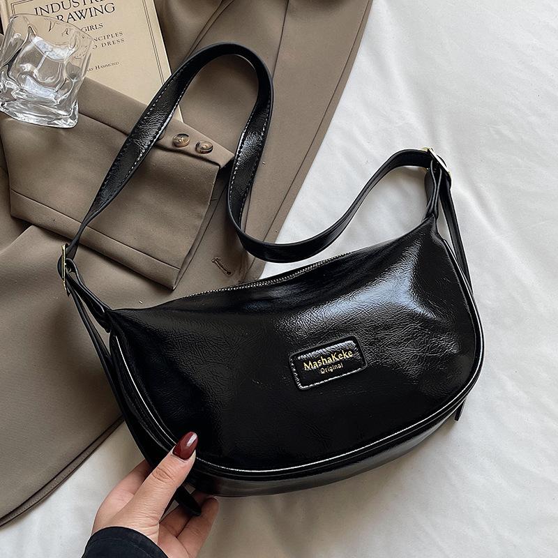 Stylish New High-quality Simple Soft Leather PU Tote Dumpling Bag Versatile Commuter Light Casual Messenger Women's Bag