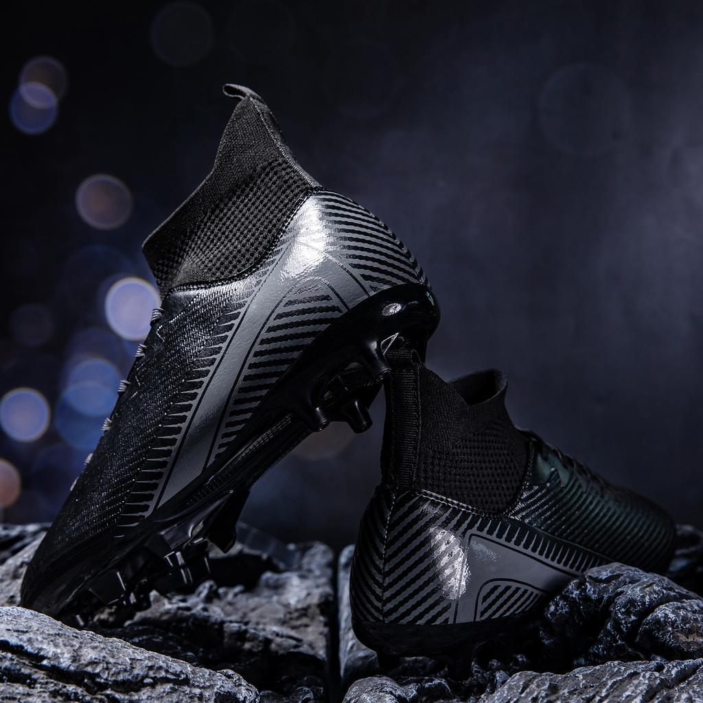 Lightweight men's breathable FG long nail suitable for anti slip sports shoes, wear-resistant and anti slip football shoes