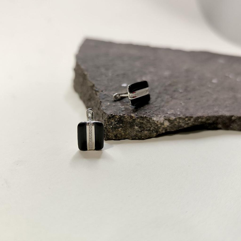 Silver Earrings with Natural Onyx (60002124)