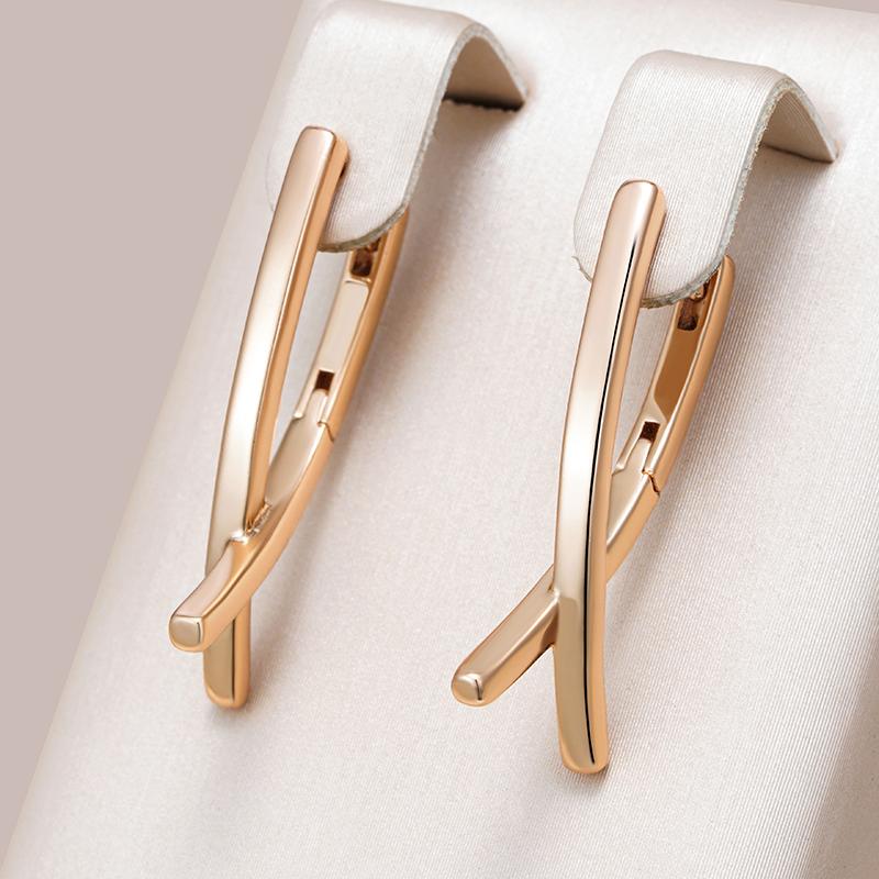 Fashion Glossy V Shape Dangle Earrings For Women Simple Rose Gold Color Earrings High Quality Daily Fine Jewelry
