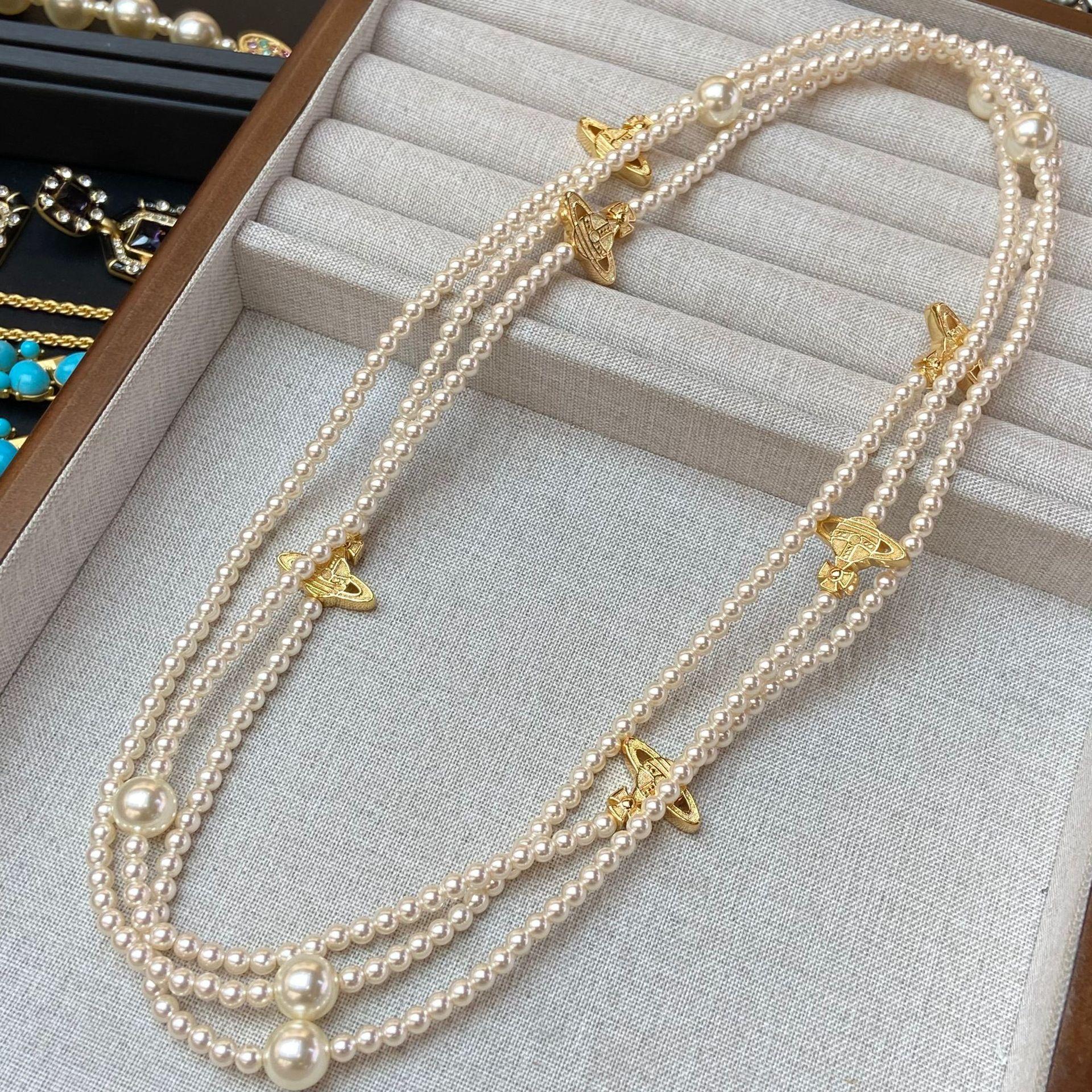 2025 Internet Celebrity Explosion Sweater Chain Double C Long Necklace Senior Celebrity Accessories