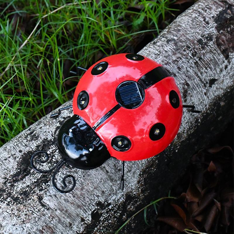 Solar Ladybug Lamp Outdoor Waterproof Garden Statue Wall Hanging LED Solar Powered Light For Garden Lawn Tree Landscape Decor
