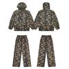 Completo da uomo con giacca a vento con cappuccio mimetica e pantaloni a gamba dritta, outfit sportivo casual