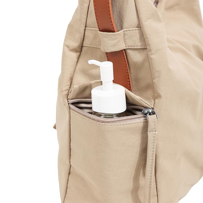 Large Capacity Handbag Women Lightweight Shoulder Bag Commuter Tote Bag