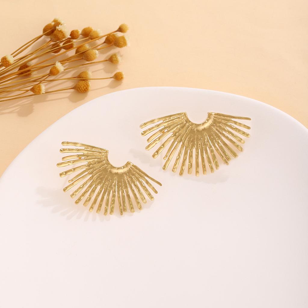 Metallic Glossy Texture Flower Irregular Stud Earrings Personalized Fashion Design Earrings