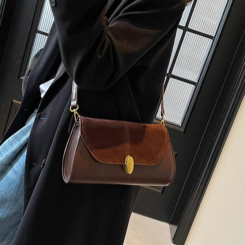 Yogodlns Fashion PU Shoulder Bag Stylish Crossbody Bag Adjustable Strap Vintage Small Tote Bag Trendy Commuting Bag Slouchy Hobo Bag