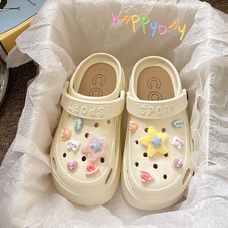 

Новые туфли с отверстиями женские легкие на толстой подошве повседневные пляжные классные тапочки наружная сумка головные уборы садовые туфли плоские классические 39-40 [Standard code] белый