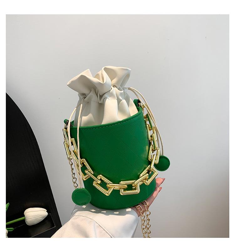 

Internet celebrity chain small bag women s 2024 spring and summer new trendy Korean version versatile messenger bag chain fashion shoulder bag зелений