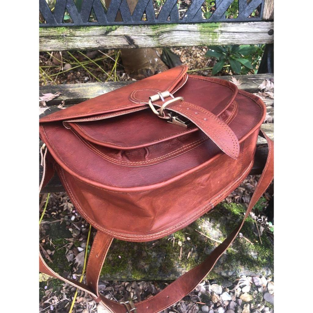 Large Leather Saddle Bag, Style Saddle Bag, Retro Saddle Bag, Traditional Vintage-looking Ipad Bag,  Boho Leather Saddle Bag