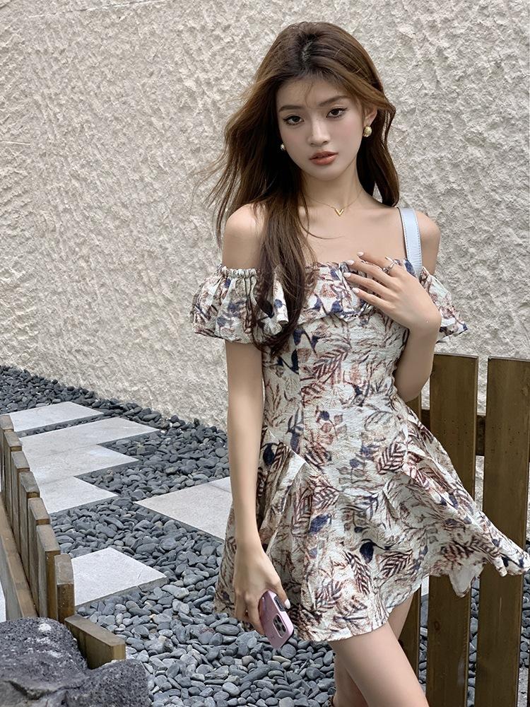 Real Summer Clothes New French Retro Floral Dress Women's Word Shoulder Waist a Word Thin Princess Dress