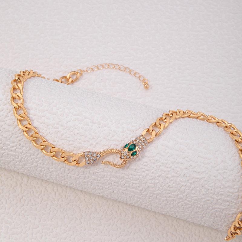 European and American Serpentine Metal Chain Necklace Collarbone Chain Ins Hip Hop Cool Jewelry