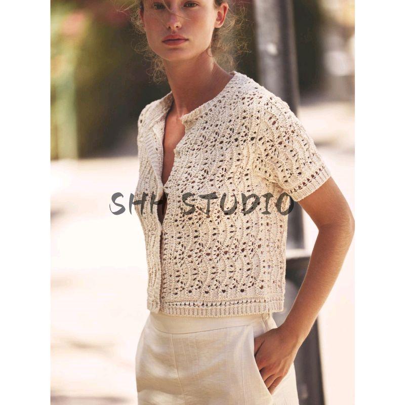 Summer New Product Women's Clothes French Classic Style Single-Breasted round Neck Short Sleeve Cut Out Knitting Outwear 8082001